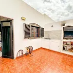 The Sunny Attic Private Attic With Sunny Terrace 아파트